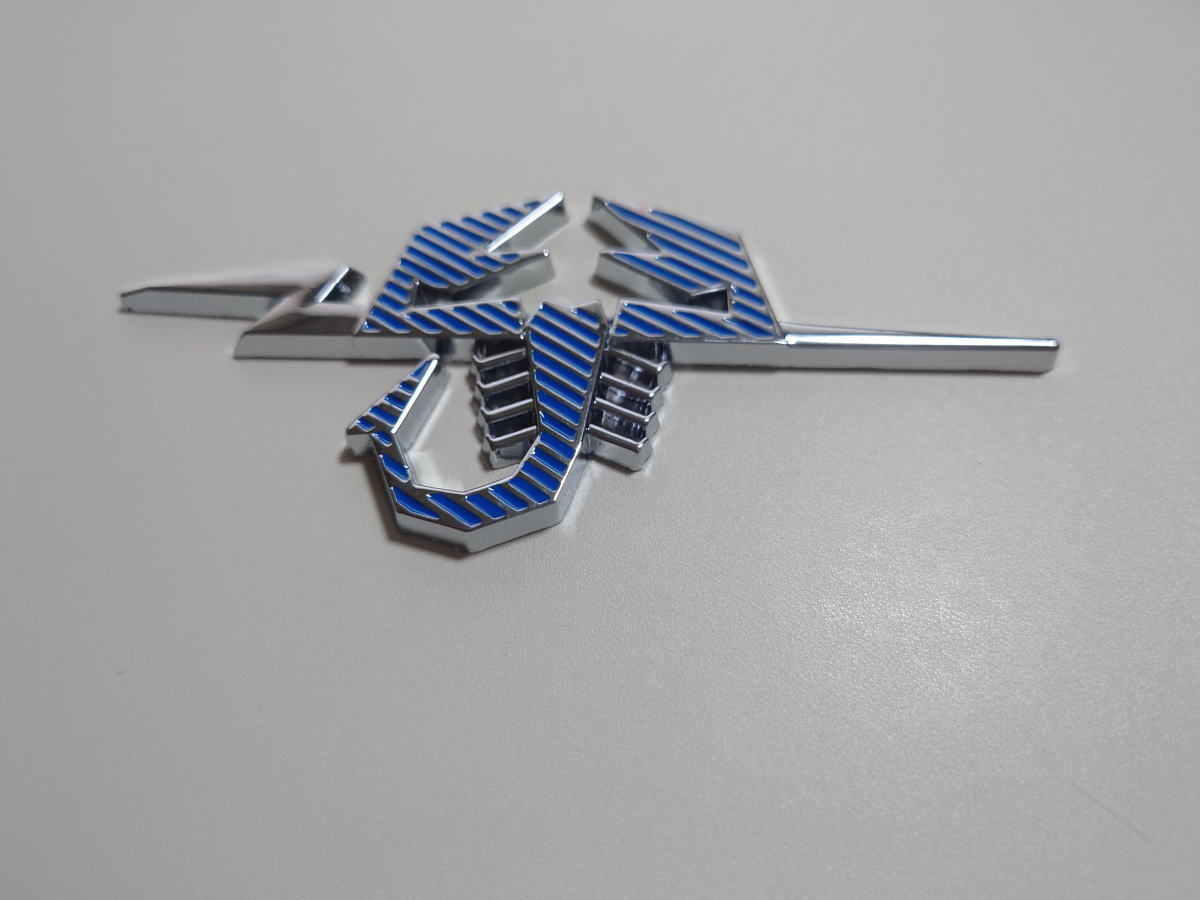 フィアット アバルト ABARTH 3D サンダー スコーピオン ディフューザー グリル メタルバッジ 付属品付き 銀縁 本体色：ブルー
