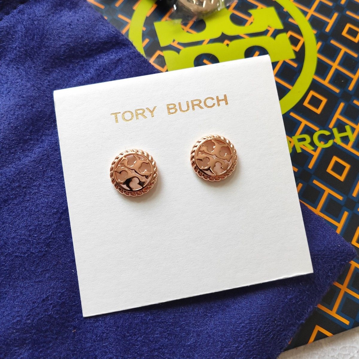 上品★Tory Burch トリーバーチ ロゴ シンプル ピアス ピンクゴールド