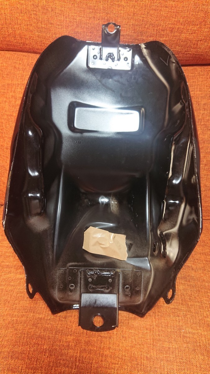 VT250Z ガソリンタンク MC08型 新古品! | normanhubbard.com