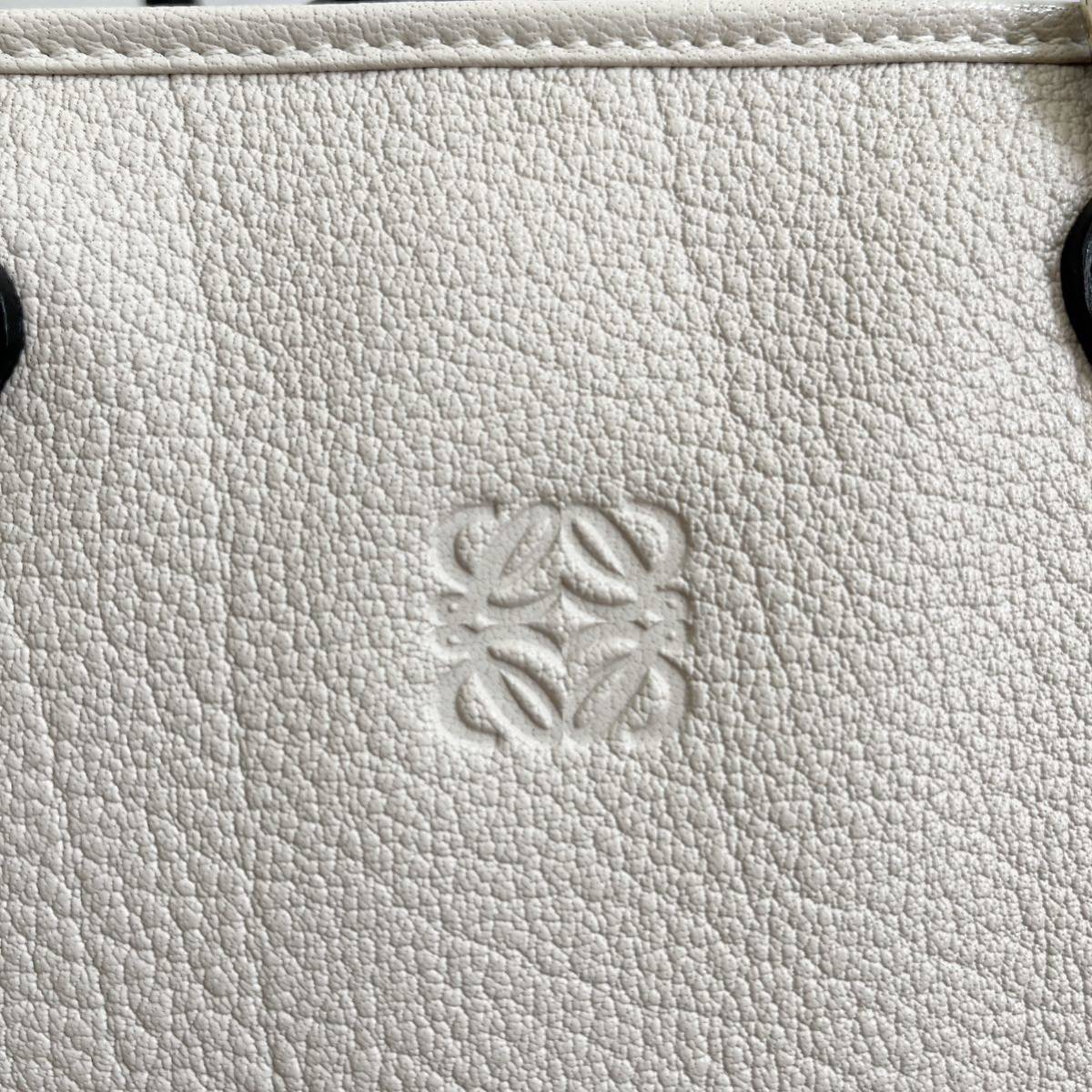 送料無料 希少品 レア 限定品 ロエベ LOEWE ハンドバッグ アマソナ