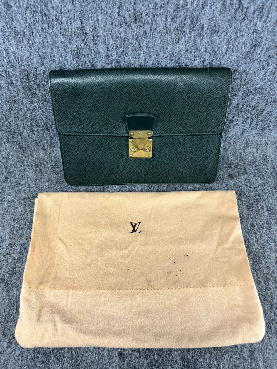ルイヴィトン LOUIS VUITTON タイガ ポシェットクラド クラッチバッグ