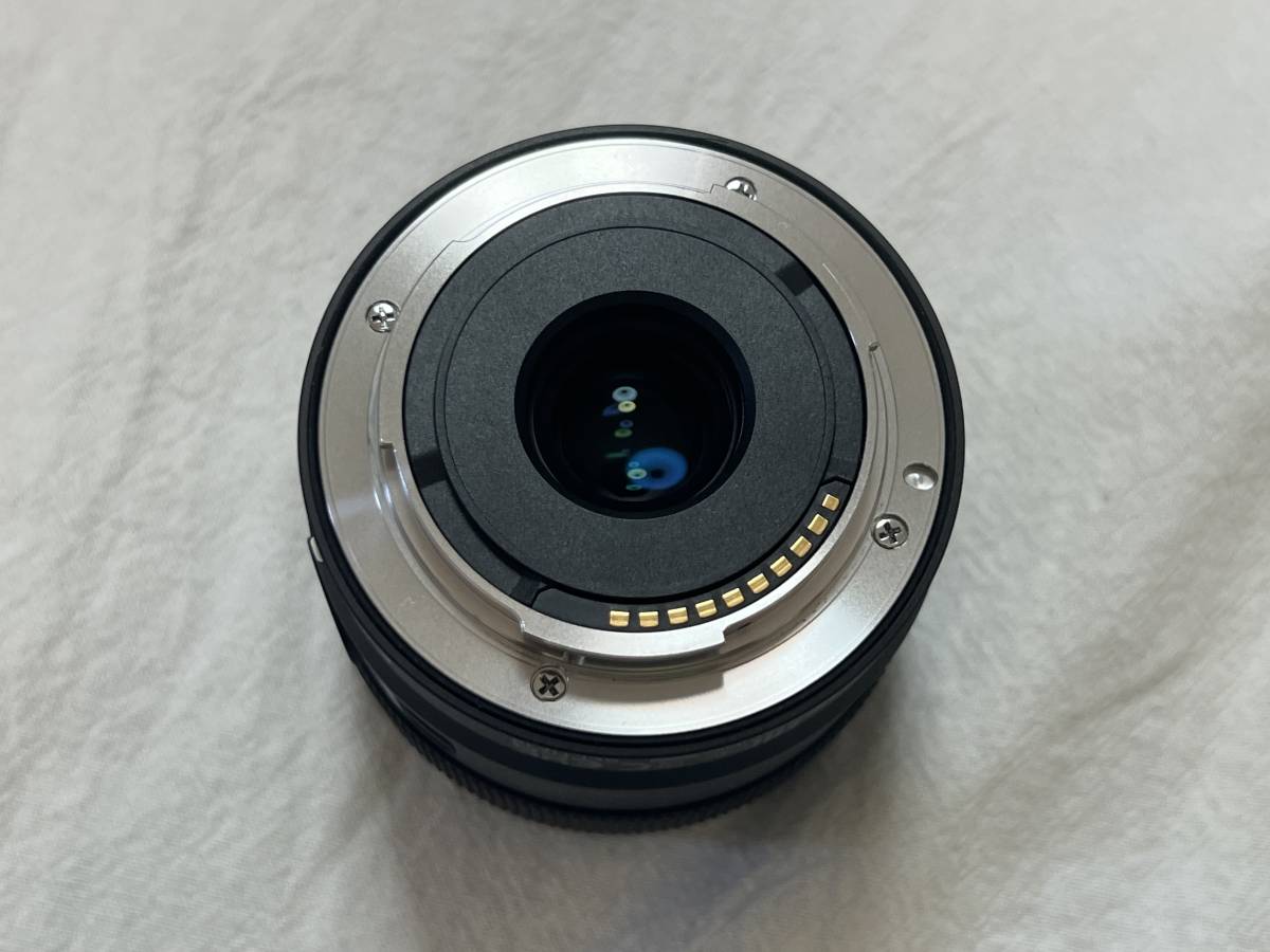 美品・送料無料】 SONY ソニー E 11mm F1.8 SEL11F18 / 広角単焦点