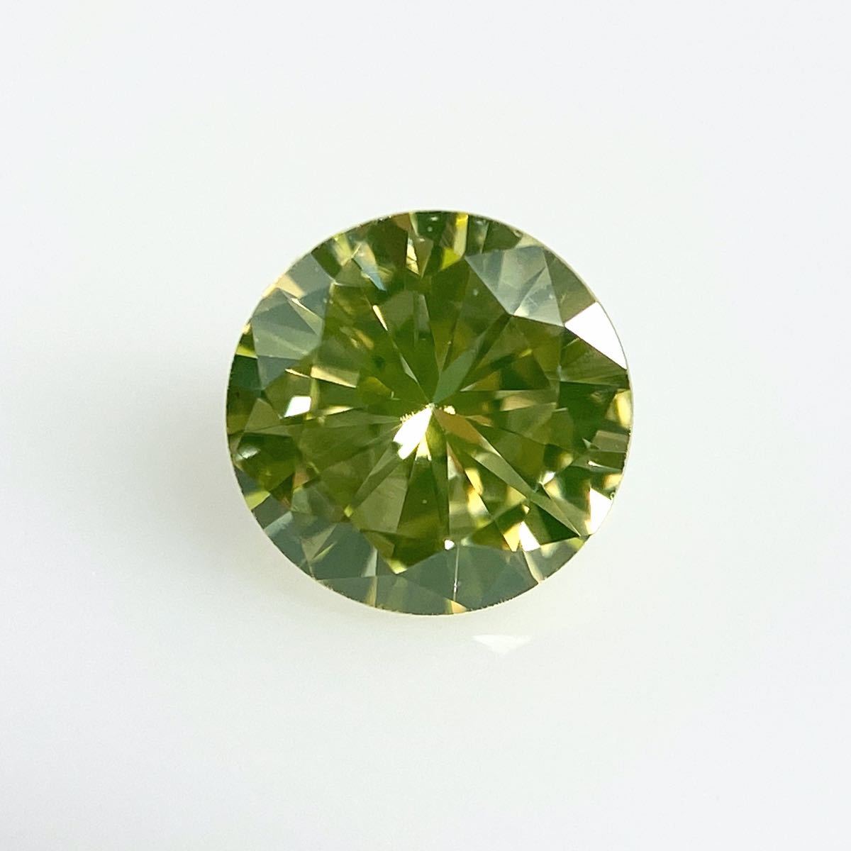 ０．２２６ct ＦＡＮＣＹ ＧＲＥＥＮ ＹＥＬＬＯＷ ＶＳ１ ラウンド