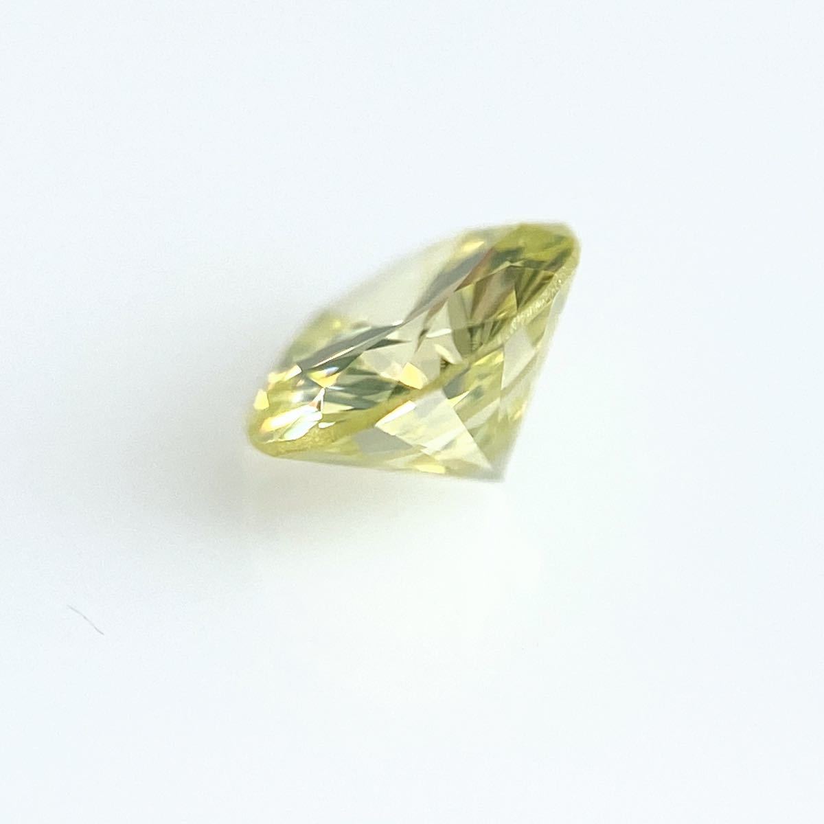 ０．２２６ct　ＦＡＮＣＹ　ＧＲＥＥＮ　ＹＥＬＬＯＷ　ＶＳ１　ラウンド　グリーンイエローダイヤモンドルース