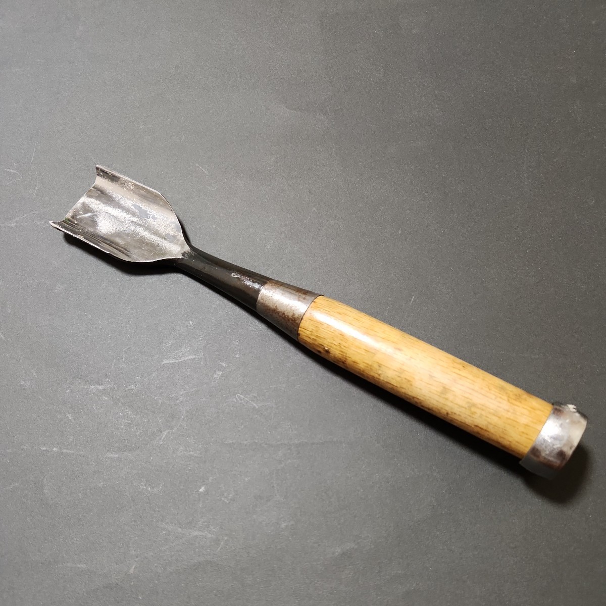新品未使用長期保管品 入手不可 長弘 箱鑿 木彫り鑿 一寸二分 新品未使用長期保管品 入手不可 長弘 箱鑿 木彫り鑿 一寸二分