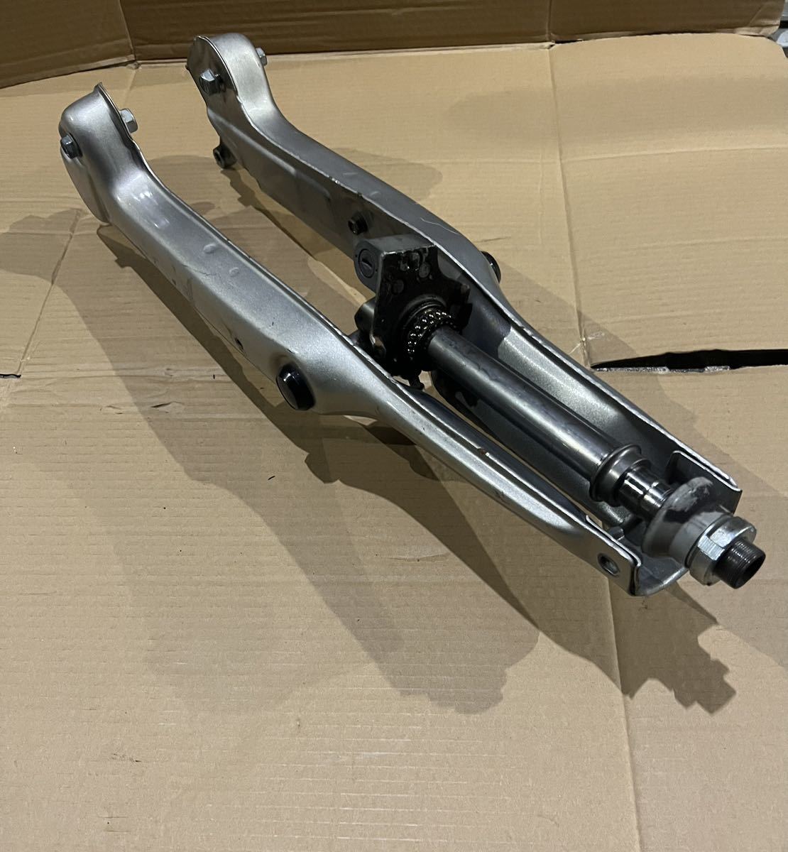 スーパーカブ 50 カスタム AA01 c50 純正 フロントフォーク アンチ