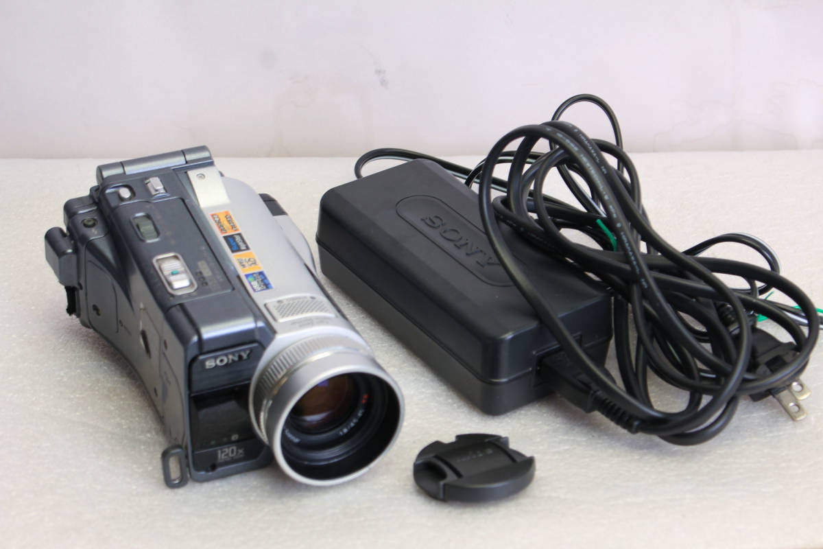 送料520円。ジャンク。ソニー SONY DCR-IP200 　デジタルビデオカメラ　　　管理B22