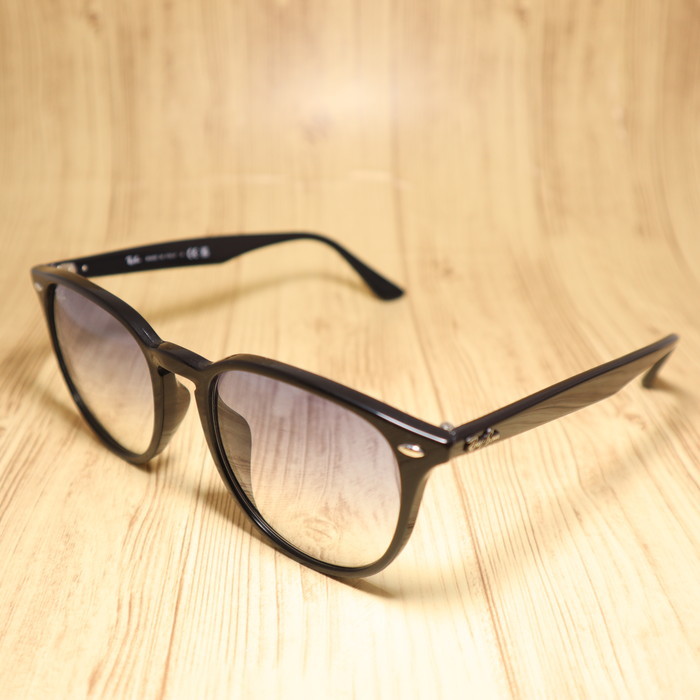 国内正規品 新品未使用・ RayBan RB4259F-601/19 RB4259F-60119 国内正規品 新品未使用・ RayBan RB4259F-601/19 RB4259F-60119