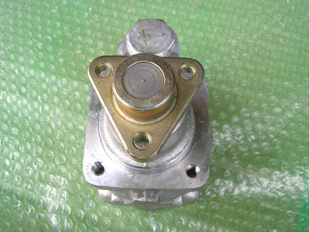 B30 BMW 純正新品 パワーステアリング ポンプ 1127636 1123633 1114480 1112365 1080888 7671955144 E21E12E28E9E3E24_画像3