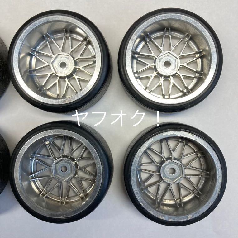 ラジコン ドリフト 用 タイヤ ホイール 2 台分 セット ジャンク品。 検