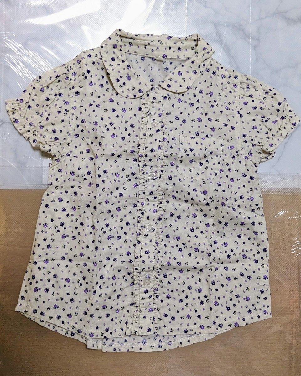 120cm 女児　花柄シャツ+avvスカート