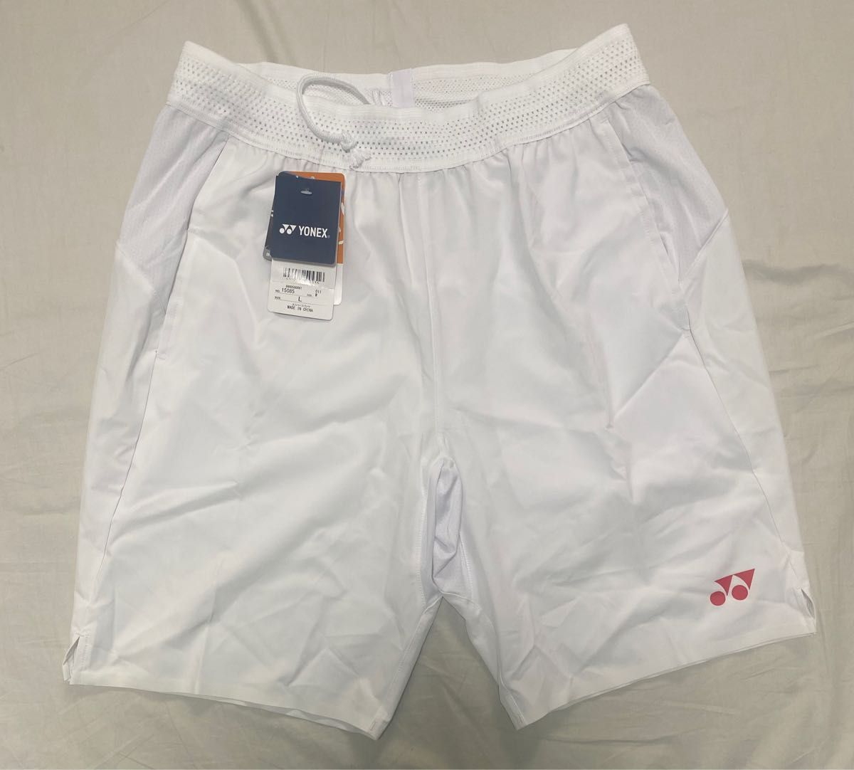 未使用品 YONEX ヨネックス ハーフパンツ ホワイト ユニセックス Lサイズ