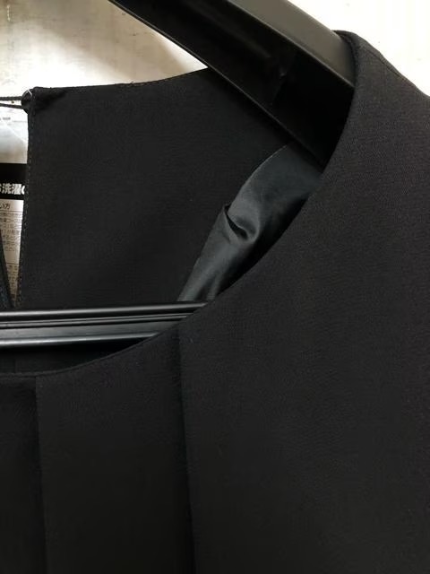 新品4L喪服礼服ブラックフォーマル黒コクーンワンピース