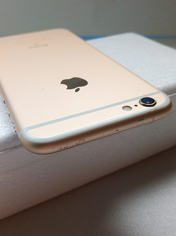 Apple iPhone6s 64GB A1688 ゴールド 動作品の画像8