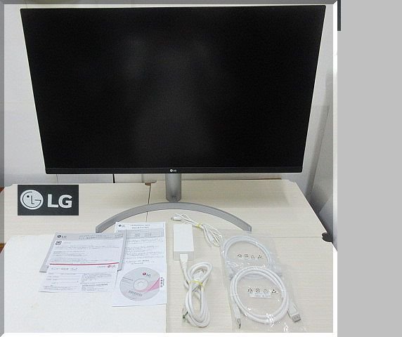 ☆美品☆LGエレクトロニクス LG 2021年製 32UN550-W 31.5インチ 大画面