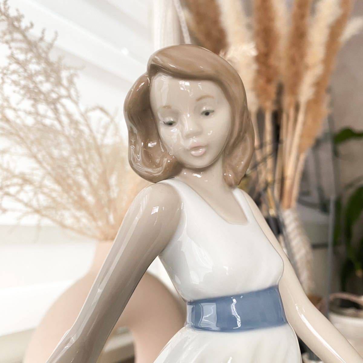 (訳ありセール 格安) 希少 美品 LADRO リヤドロ nao フィギュリン 陶器人形 置物 リヤドロ