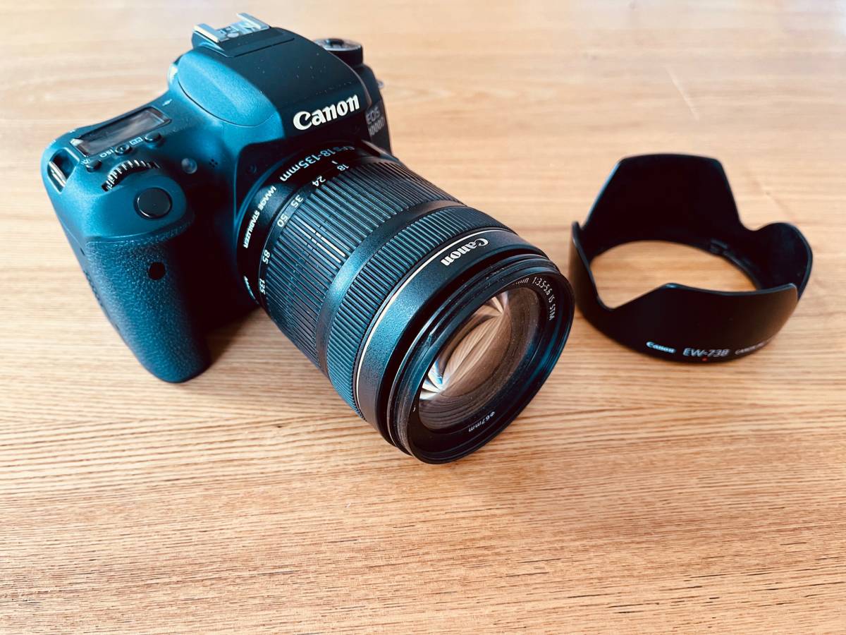 美品・完動品】Canon キヤノン EOS 8000D レンズキット デジタル一眼