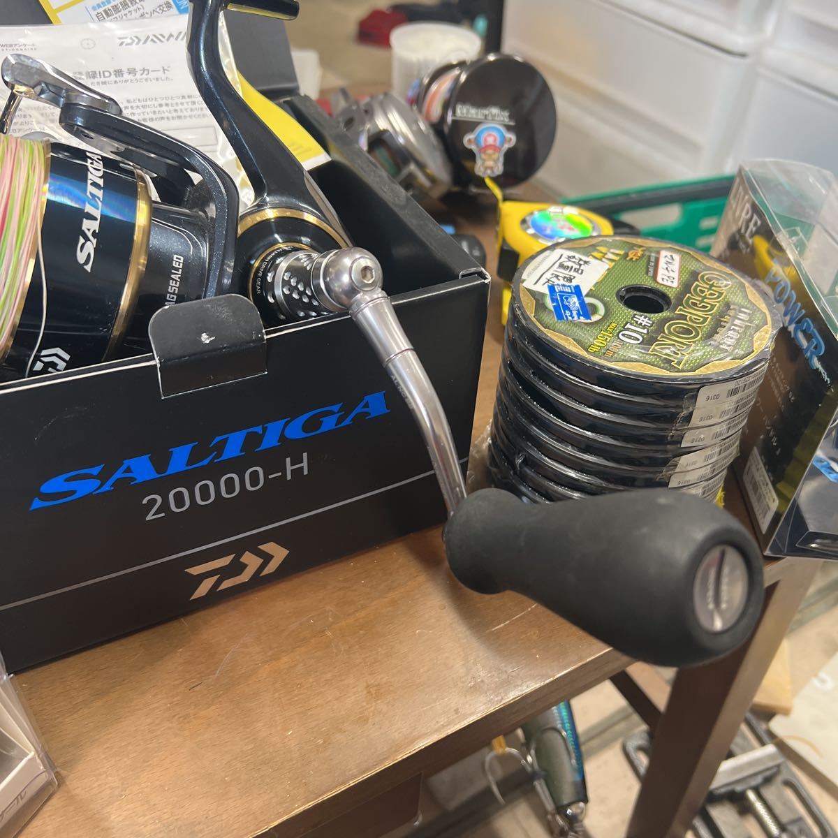 ダイワ20ソルティガ20000H SLPWORKS20000ゴールドスプール SOMハンドル