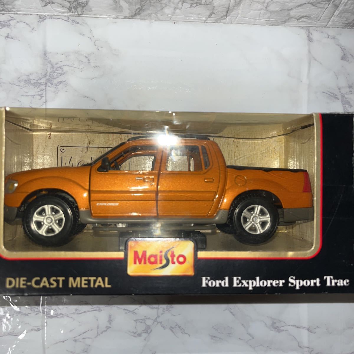  rare 1/25 Maisto Maisto Ford Explorer Ford Explorer Ame car model car minicar color sample orange 