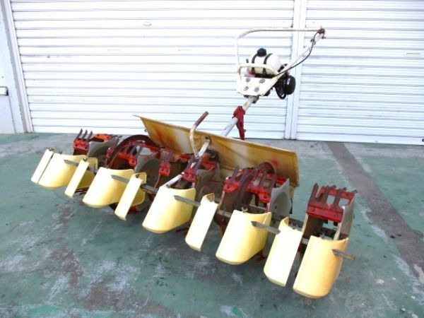 宮城 ロビン RC04C 水田除草機 5連 カルチ 5条 仕様 2サイクル 宮城 ロビン RC04C 水田除草機 5連 カルチ 5条 仕様 2サイクル