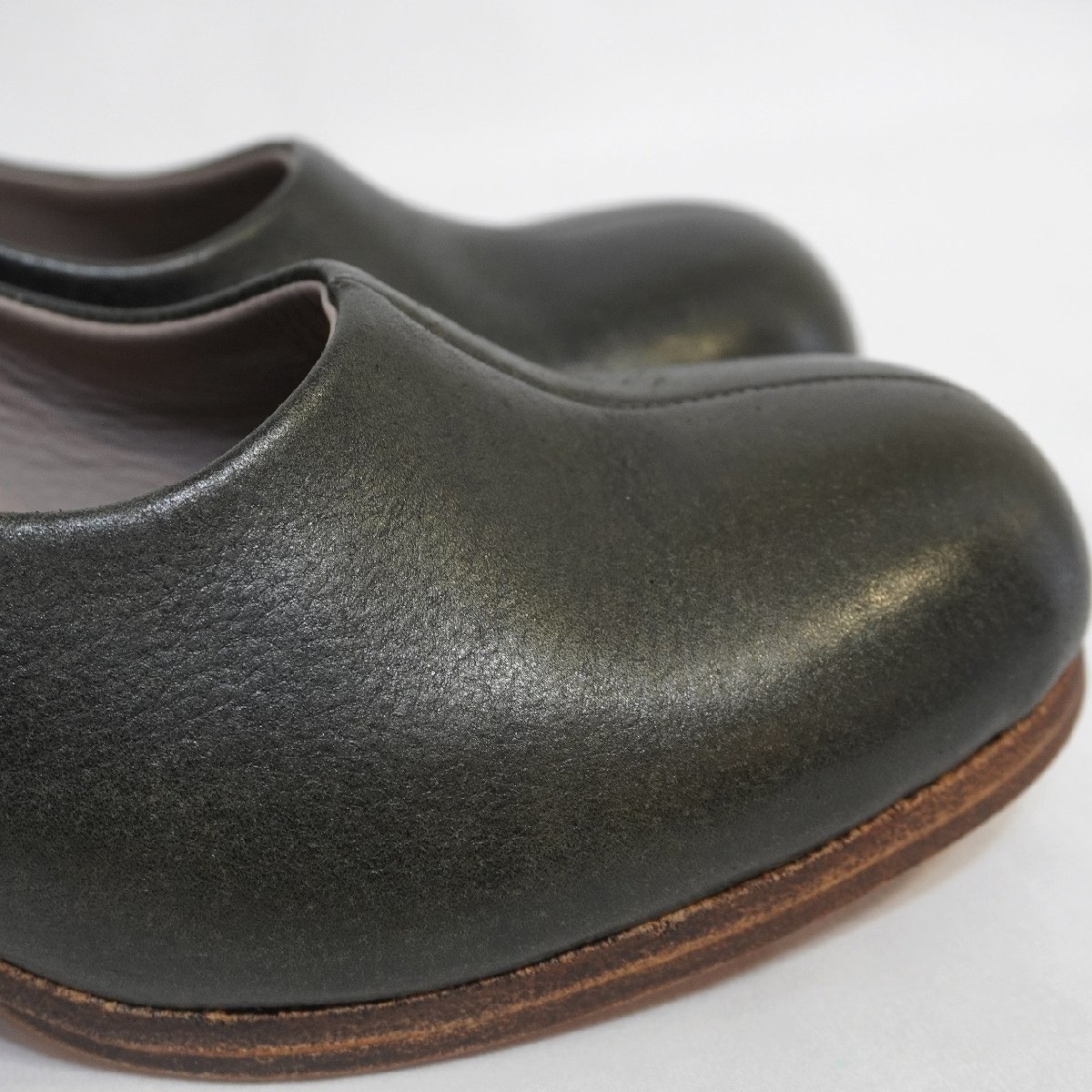 新入荷 auttaa (36) ヒールパンプス アウッタ H6-72 ブラック系