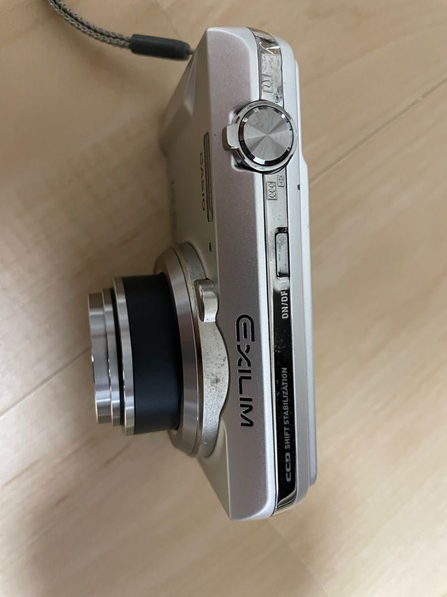 SALE|公式通販| PEANUTS60周年記念　限定デジタルカメラ（CASIO EX-Z330）