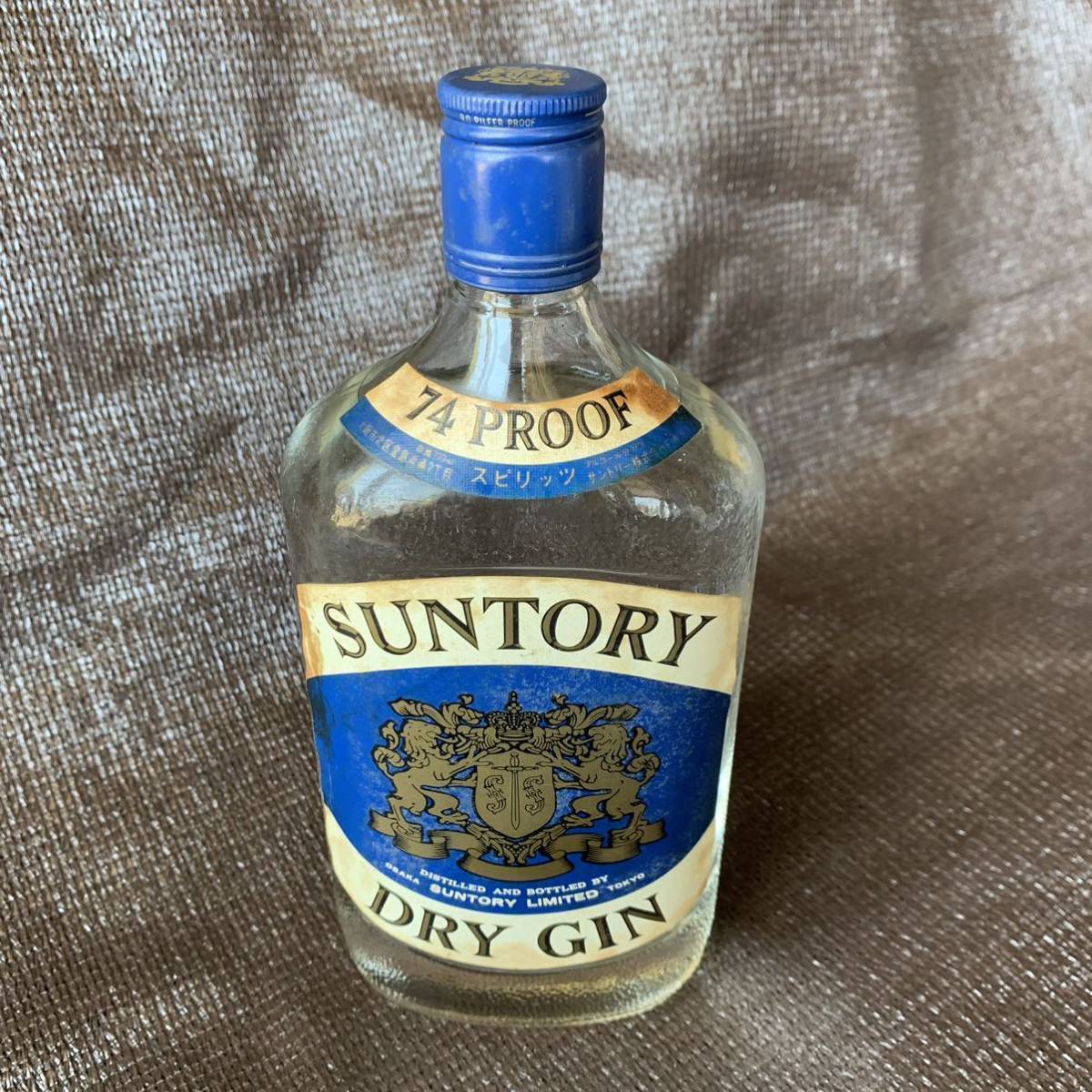 未開栓　 SUNTORY DRY GIN 74 PROOF サントリードライジン　スピリッツ　1970年代　古酒　容量720ml　37度_画像1