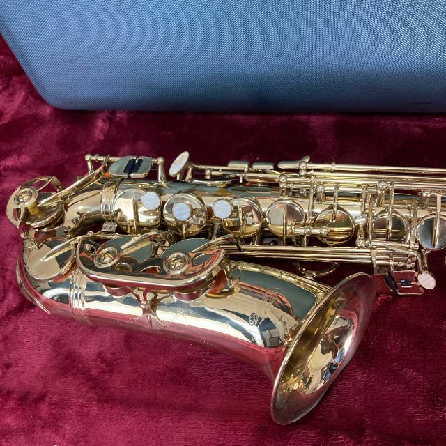 5607】 送料無料 Kaerntner alto saxophone-