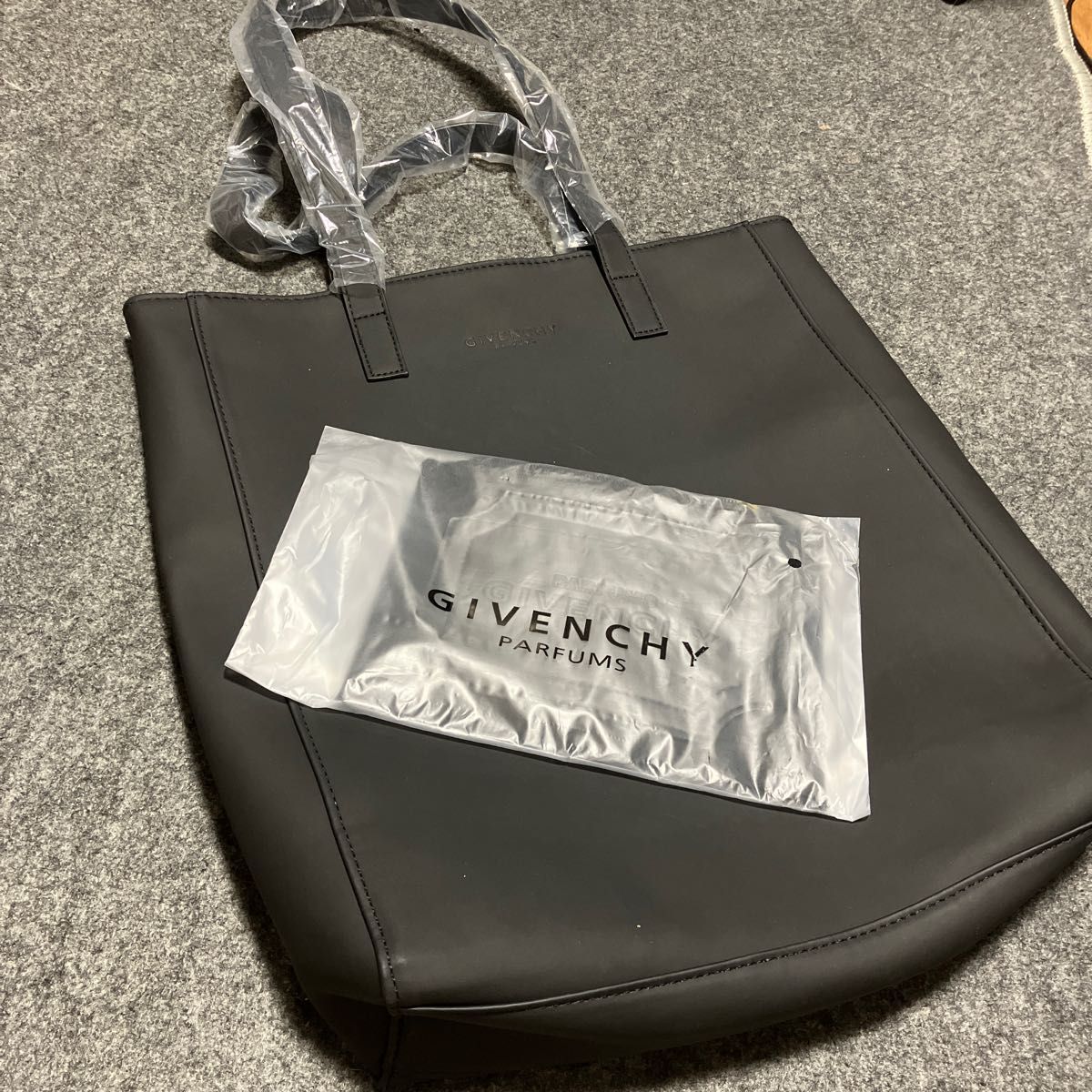 【未使用品】【GIVENCHY】 ジバンシー / PUレザー トートバッグ / ポーチ付