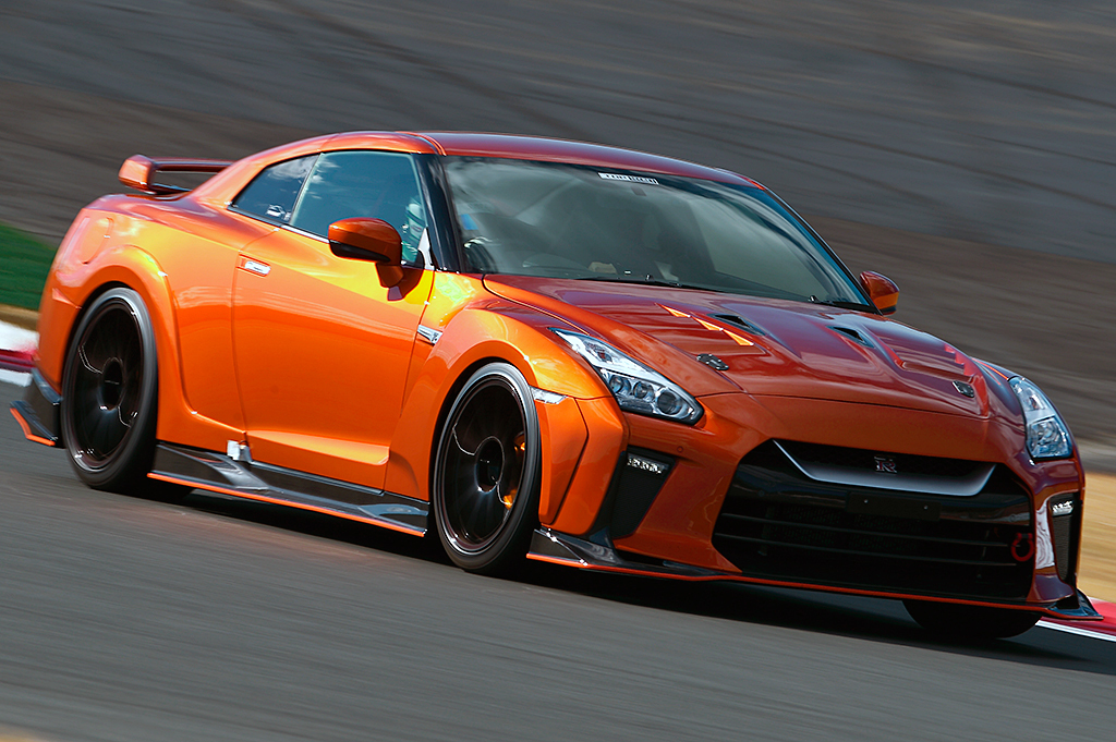 08- R35 GTR TS Ver.2-STYLE サイドスカートエクステンション FRP