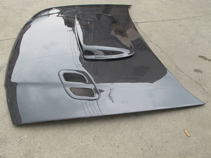 GC8 Impreza bonnet duct attaching carbon 