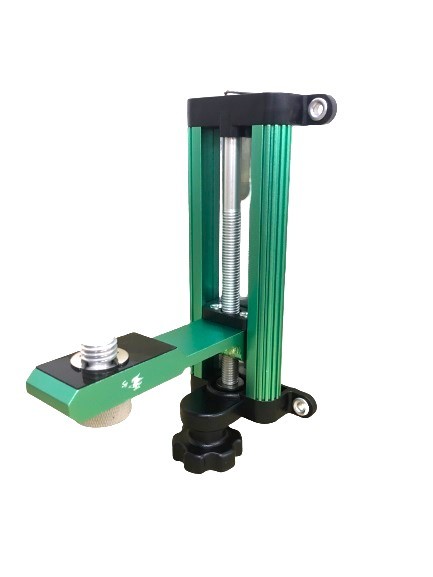 未使用品】 クランプ レーザー 水平器 緑 エメラルドグリーン レーザー