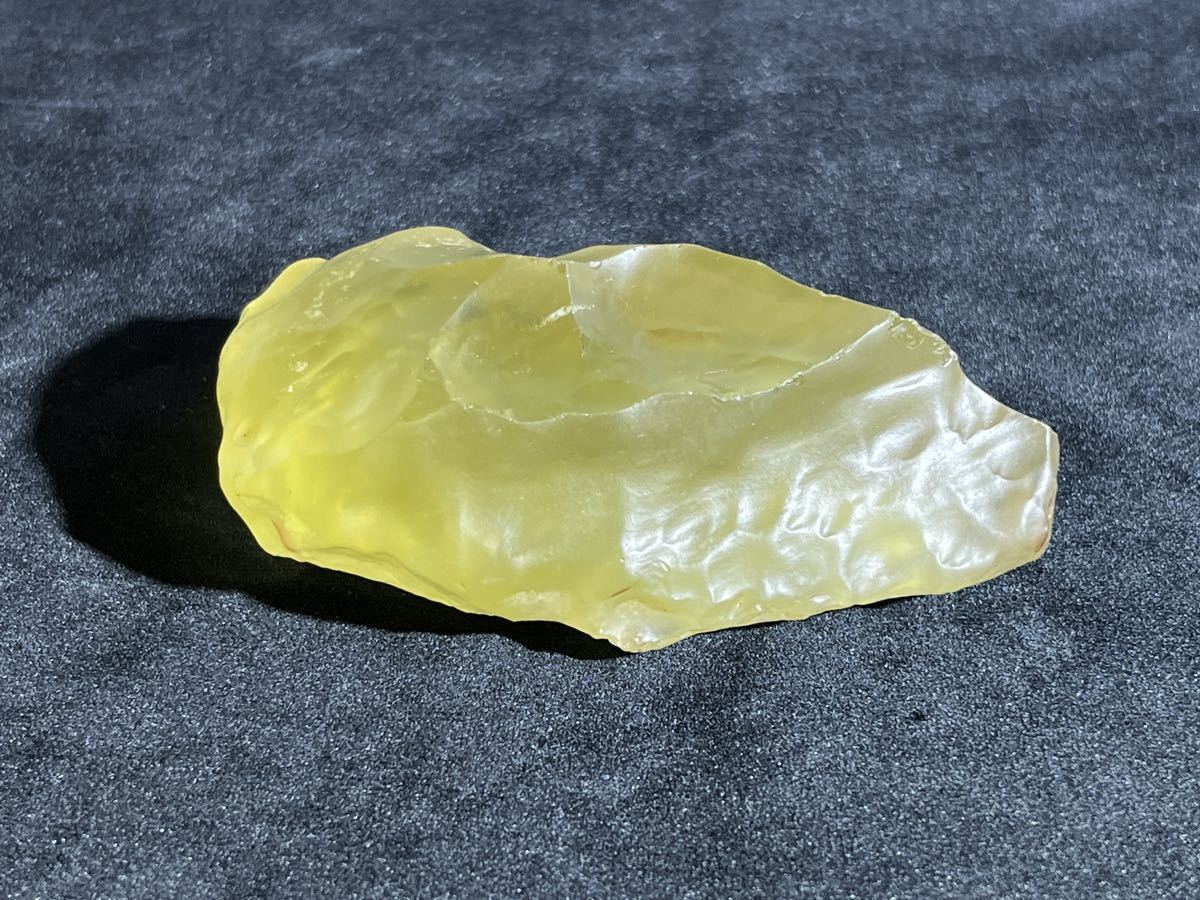 高品質 リビアングラス 原石 259.6g 宝石質リビアンデザートグラス