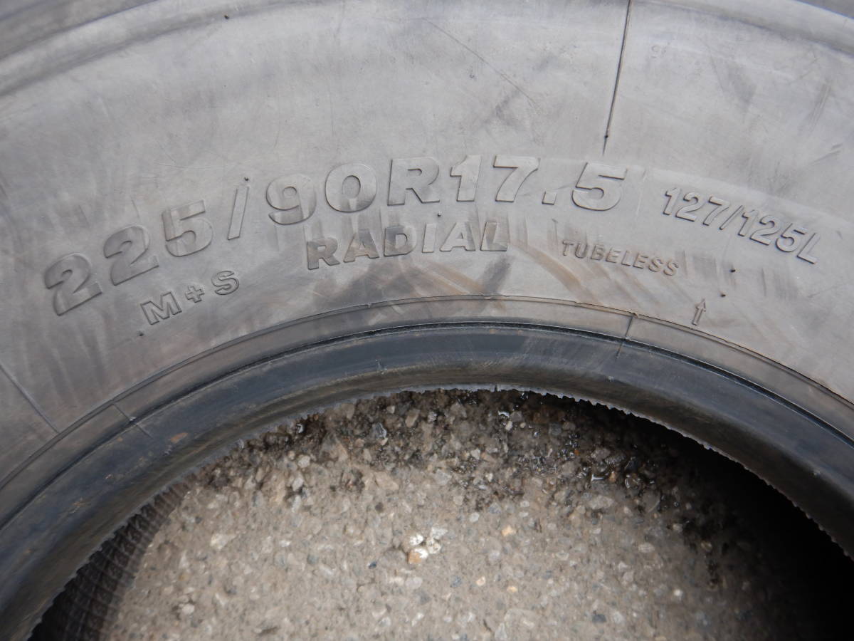 ★BS W910★225/90R17.5 127/125L 残り溝:10.8mm以上 3本2019年/2018年 傷、汚れ、片べり、シワ等あり 4本 MADE IN JAPAN_画像8