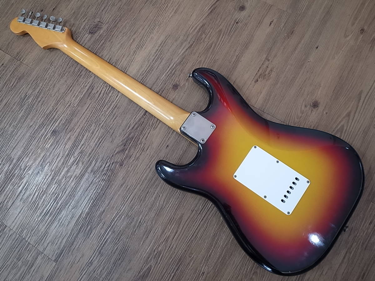 新到着 TOKAI custom edition 80年代ストラトキャスター エレキギター