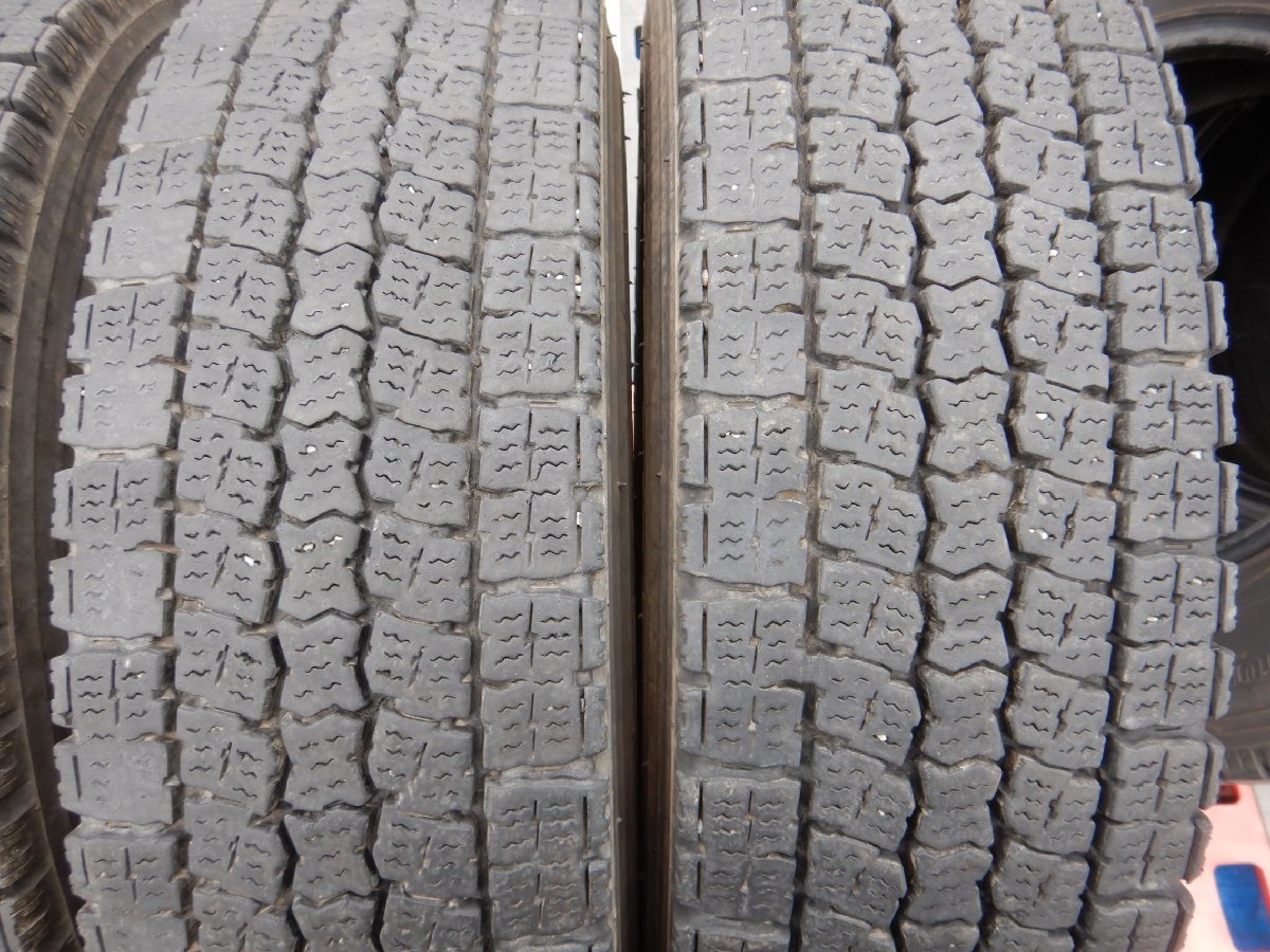 6本価格★パT7635■225/80R17.5 123/122L LT TOYO M919 2021年★条件付送料無料★地山 4ｔ 中型 トラック ユニック スタッドレス_画像8