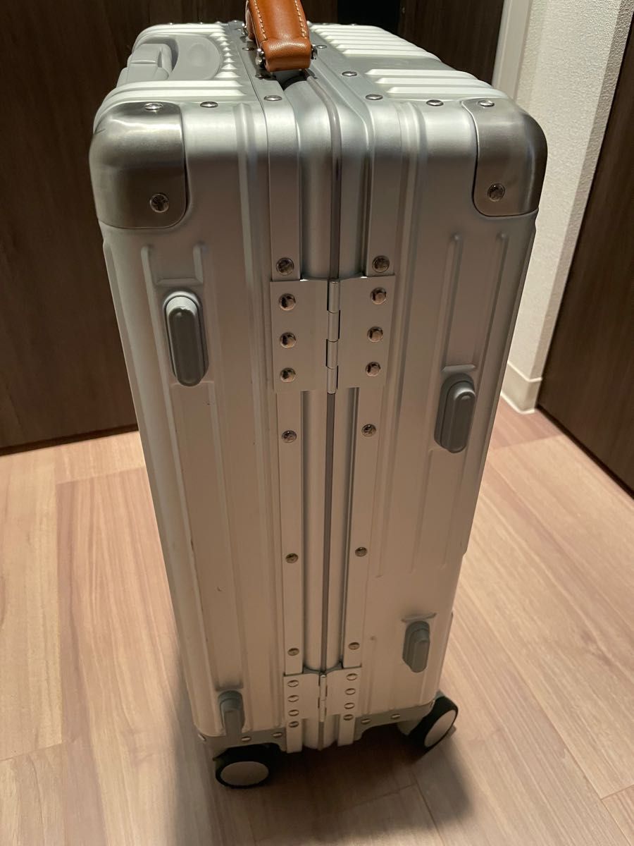 イノベーター スーツケース Sterling Silver 36L | noonanwaste.com