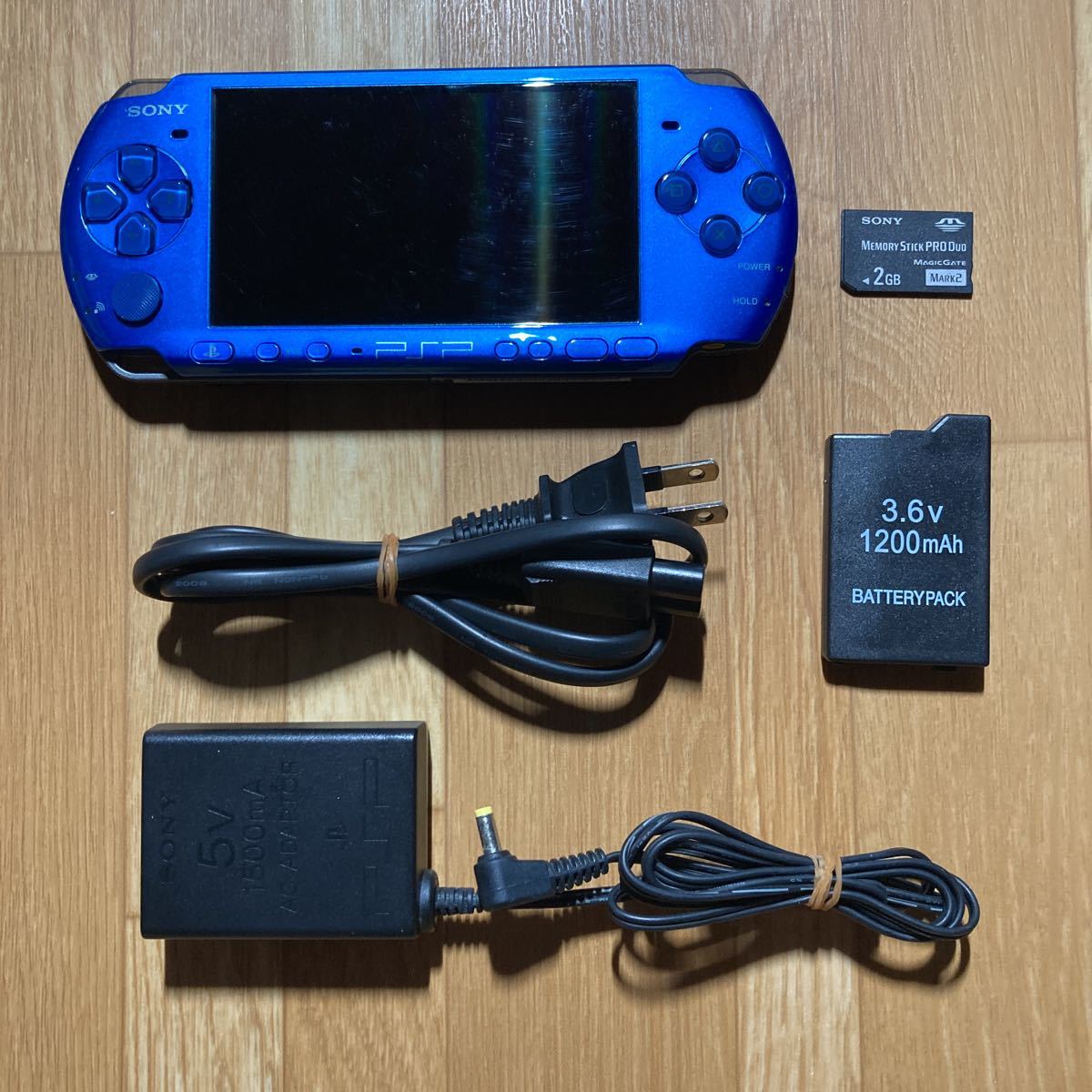 美品 PSP-3000 バイブラントブルー プレイステーションポータブル SONY 