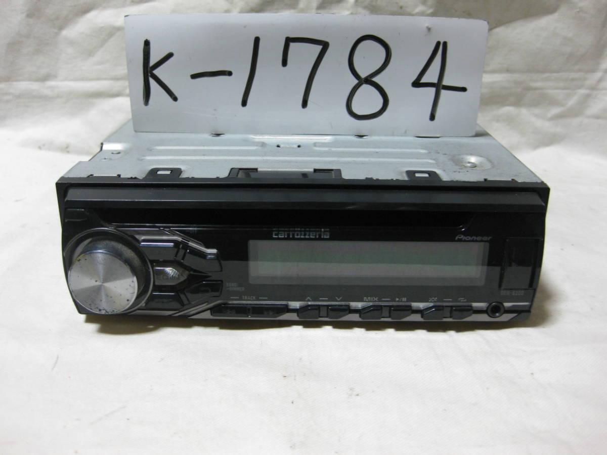 K-1784　Carrozzeria　カロッツェリア　DEH-6200　MP3　フロント USB AUX　1Dサイズ　CDデッキ　故障品_画像1