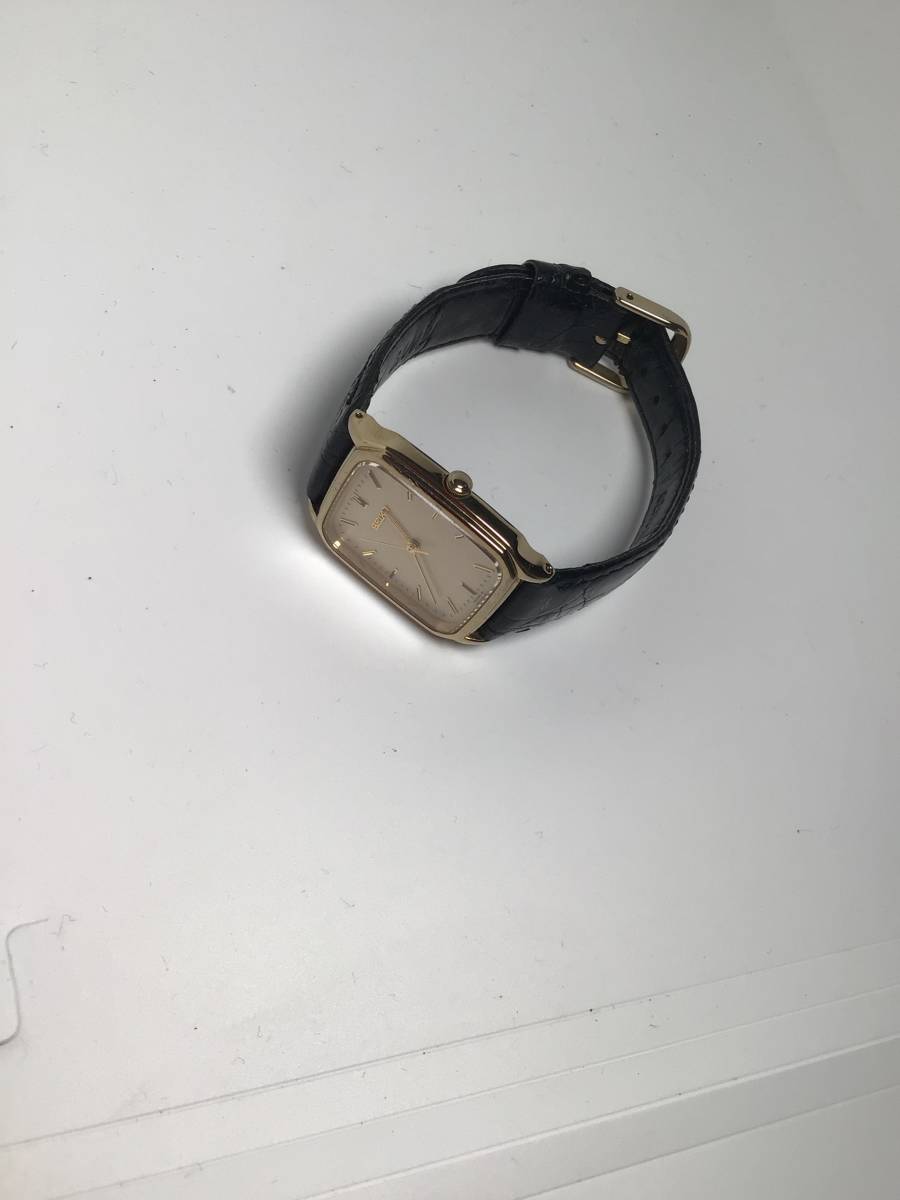 SEIKO】7N01-0FA0 革ベルト セイコー クォーツ 中古品 稼働品 電池交換