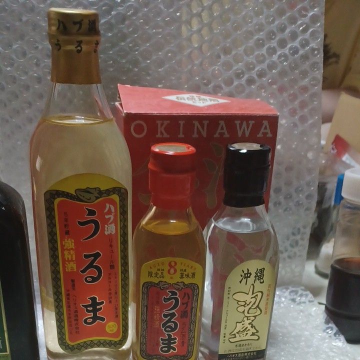 ハブ酒うるま 500ml29度 180ml 沖縄薬草ハブ酒不老酒ゴールド ハブ酒うるま 500ml29度 180ml 沖縄薬草ハブ酒不老酒ゴールド