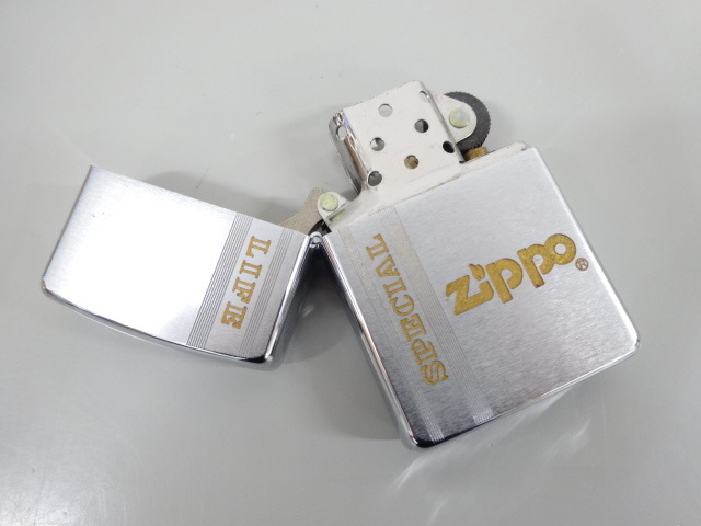 新品 未使用品 1987年製 ZIPPO SPECIAL LIFE ジッポ スペシャルライフ オイル ライター 銀 シルバー ヴィンテージ 喫煙 USAの画像4