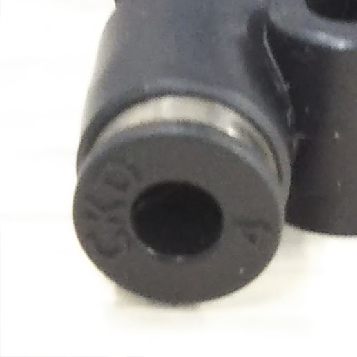 CKD　耐圧チューブ用分岐パーツT型ブランチ　パイプ径4mm_画像2