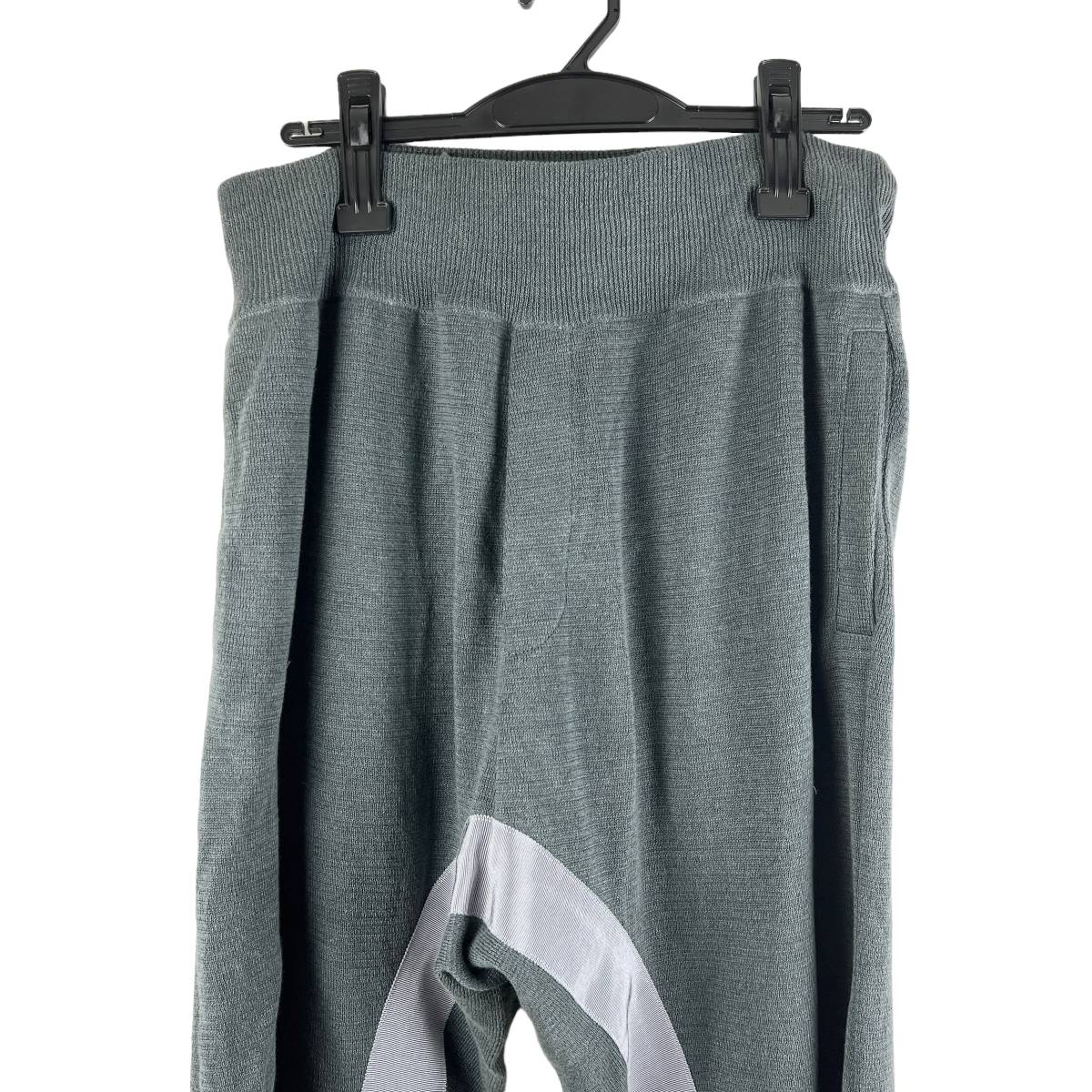 HAIDER ACKERMANN(ハイダーアッカーマン) Crotch Stripe Pants (grey)_画像2