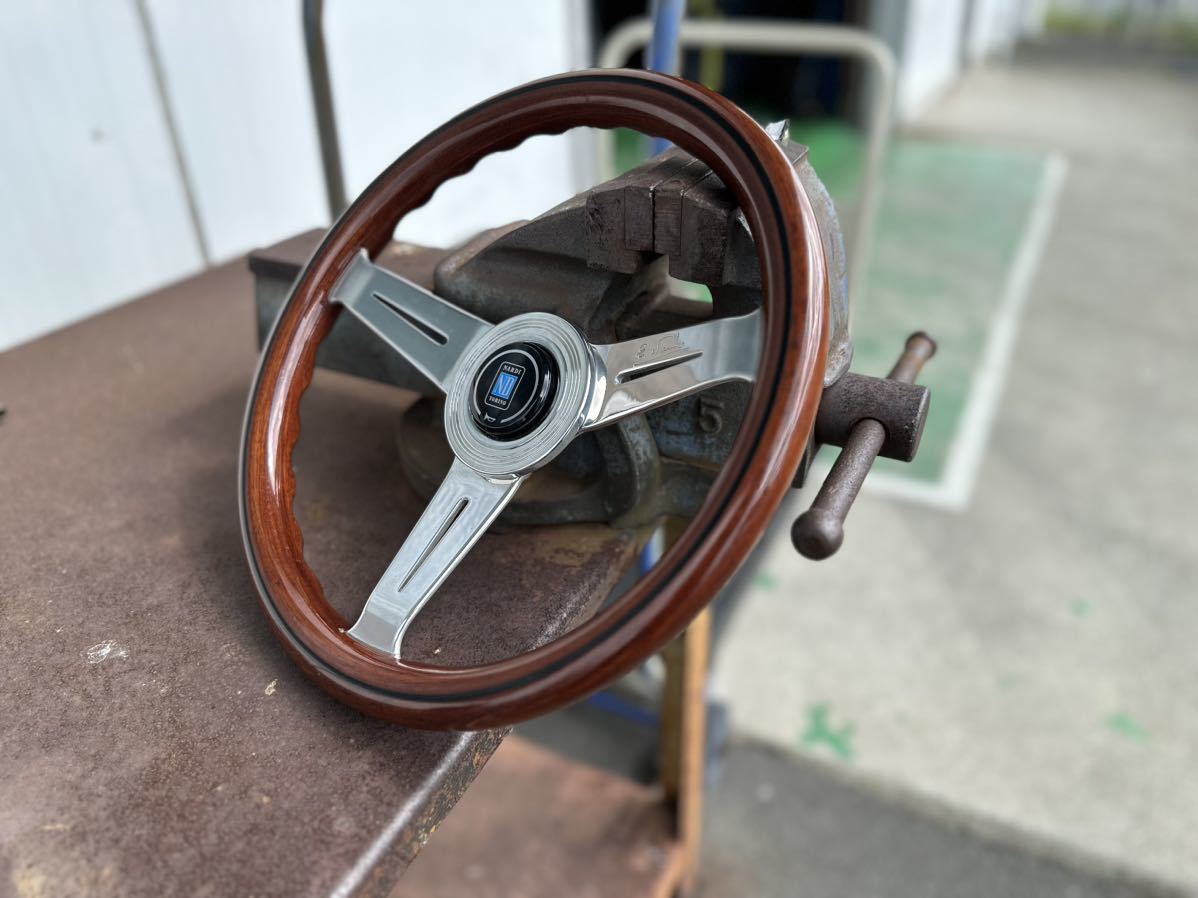 当時物 ナルディ クラシック ステアリング 37cm CD83 刻印 当時物 ナルディ クラシック ステアリング 37cm CD83 刻印