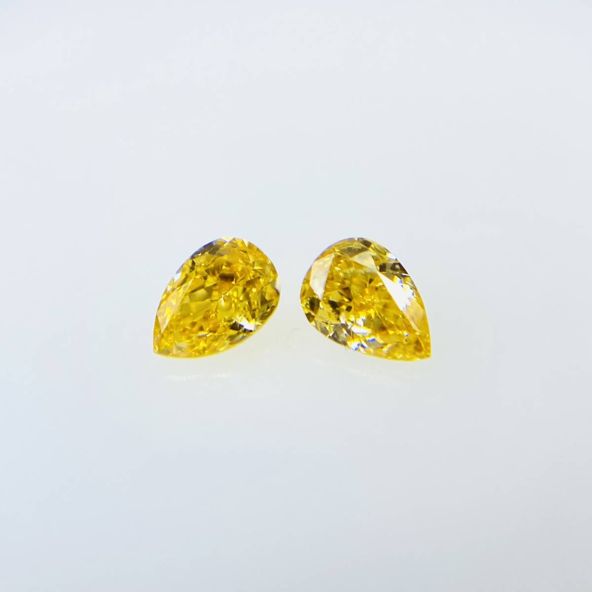 FANCY VIVID ORANGY YELLOW 0.100ct＆0.104ct/PS/RT1196/CGL