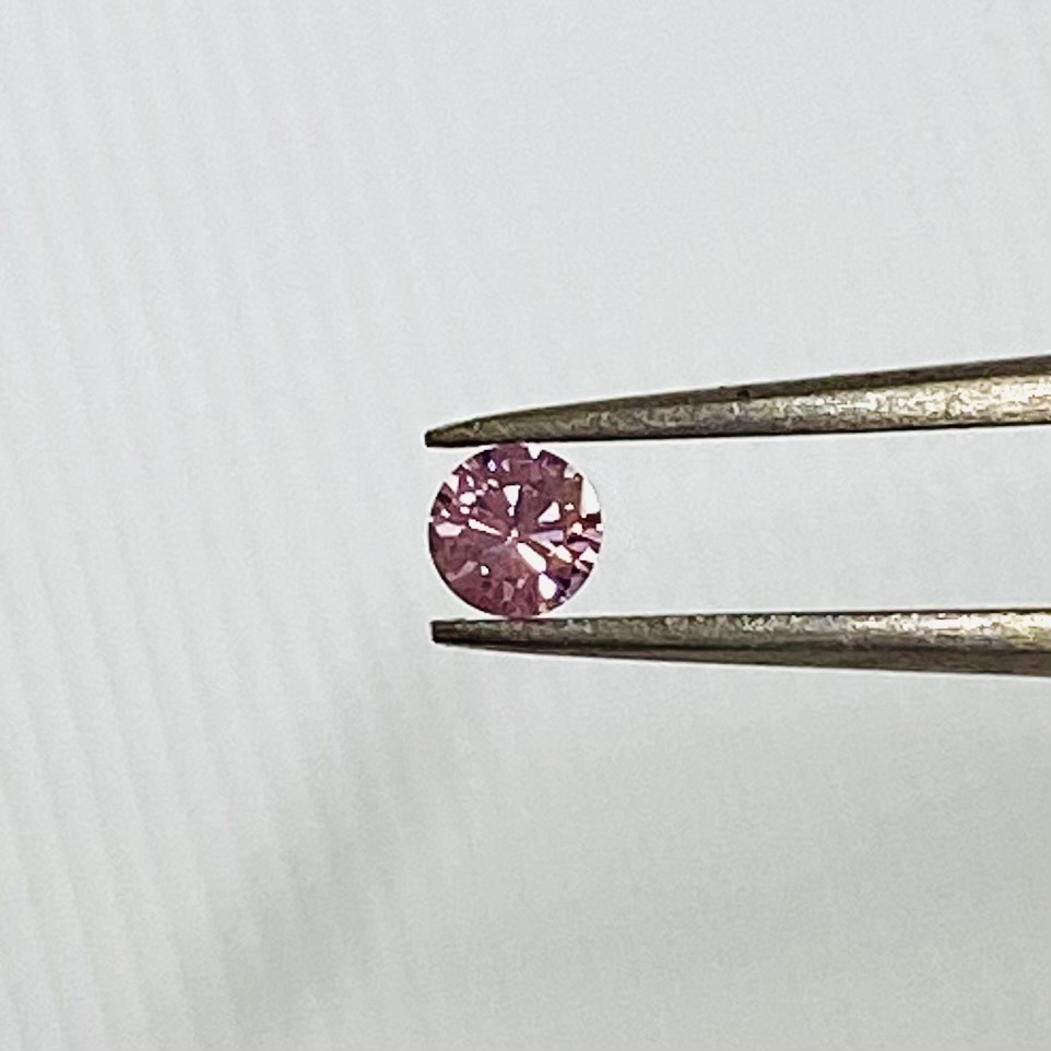 FANCY VIVID PINK 0.063ct RD/RT2134/CGL_画像5