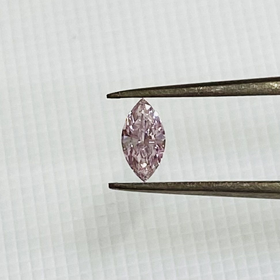 FANCY LIGHT PURPLISH PINK 0.112ct MQ/RT2145/CGL