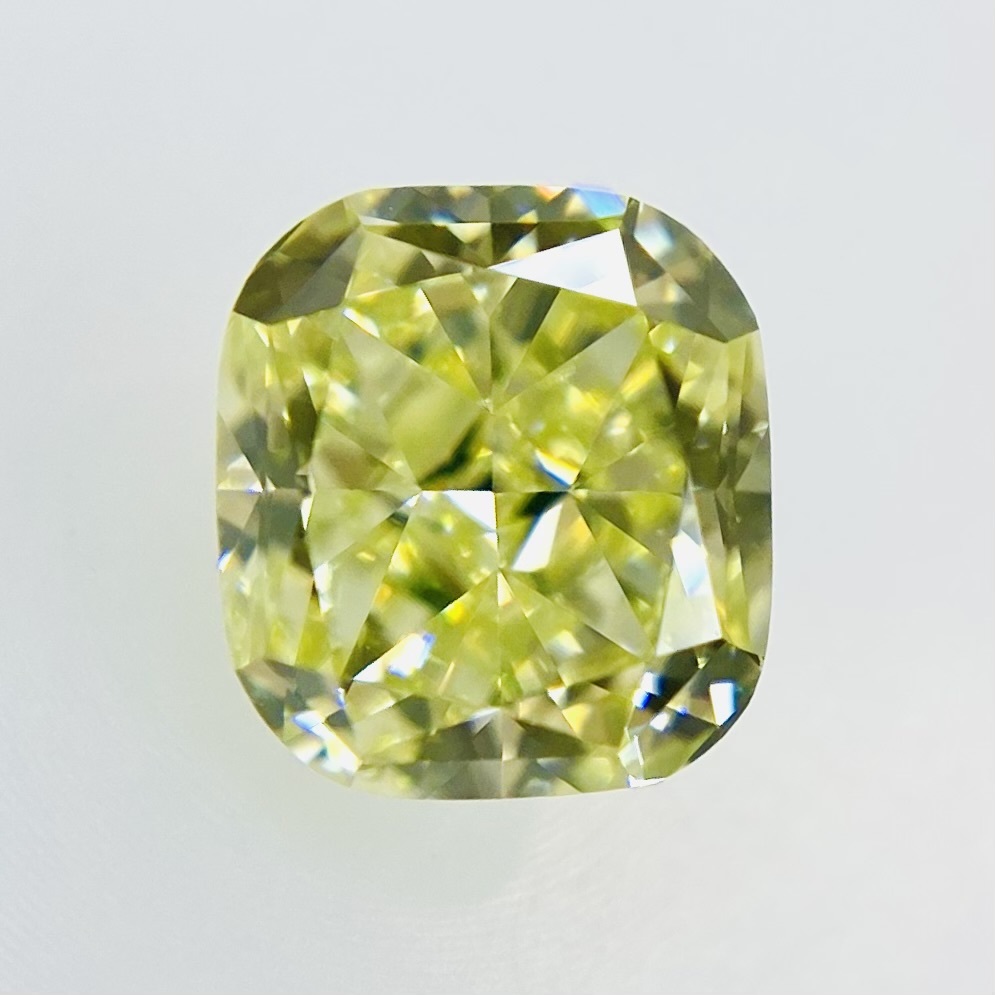 卸し売り購入 FANCY GREEN X/RT2124/CGL 0.595ct YELLOW ダイヤモンド