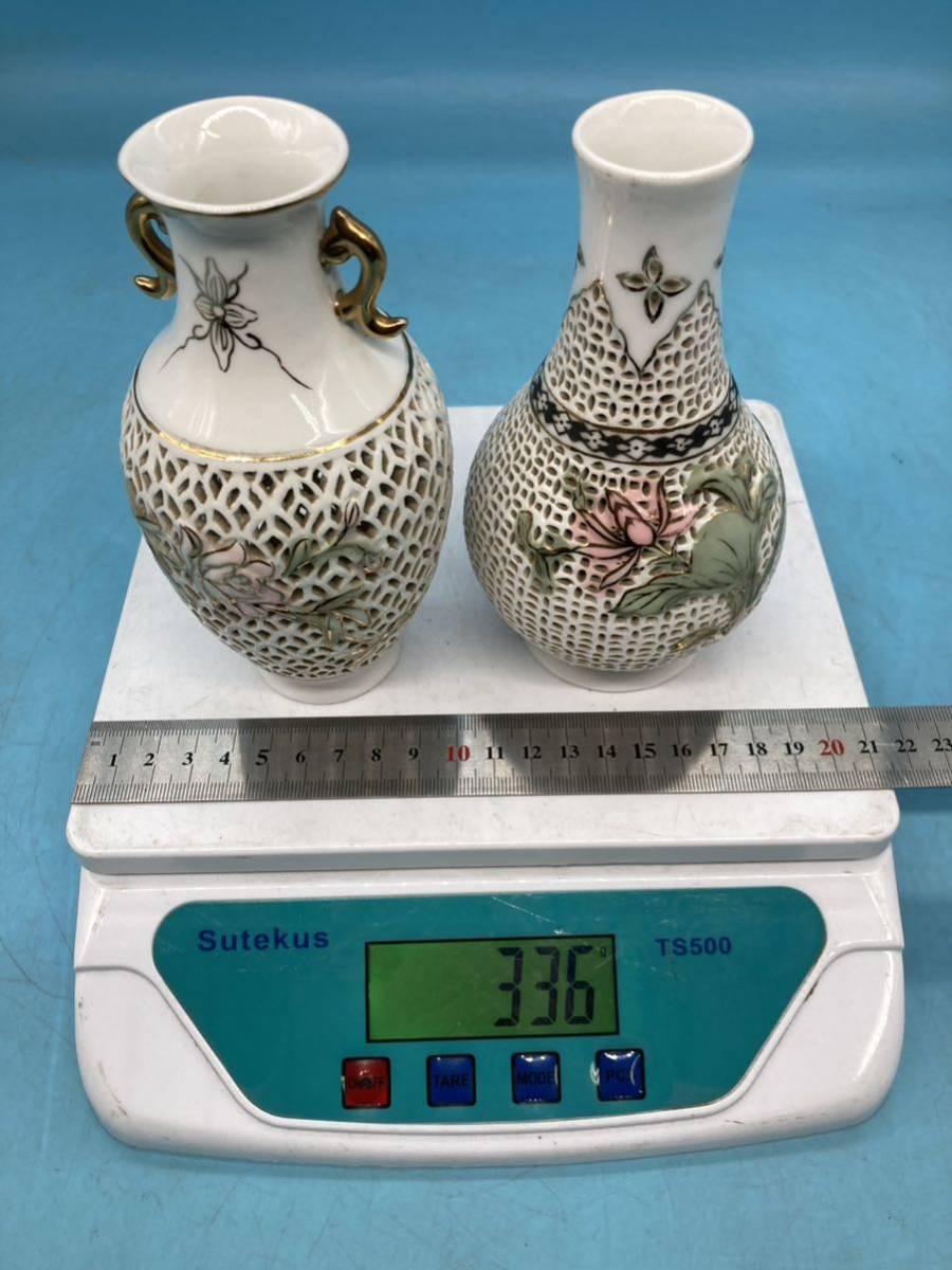 【A7546O115】一輪挿し 2点セット 透かし彫り 花器 花瓶 壺 陶器 飾り オブジェ 置物 工芸品　透かし焼き　フラワーベース_画像9